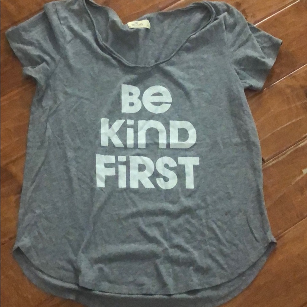 Hollister size small T-shirt